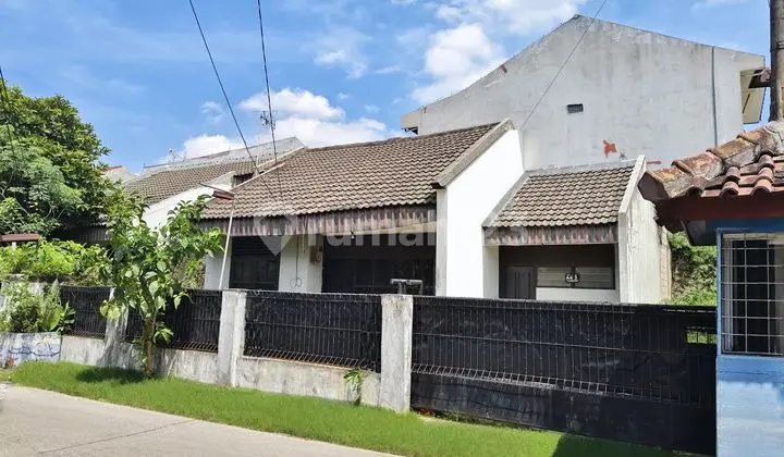 For Rent Cheap House, Gurita Street, Pondok Jurang Mangu Indah Complex, behind Harmony Supermarket, next to STAN Bintaro Campus, 7 Minutes to Plaza Bintaro, 10 Minutes to Pondok Ranji Station, 10 Minutes to Pasar Modern Ceger Raya - Pondok Arem.