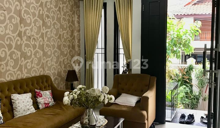 Rumah Disewakan, Tebet Barat, Akses Jalan 3 Mobil
