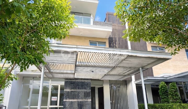 Rumah Pik Golf Island Chopin 3 Lantai (10X20m)