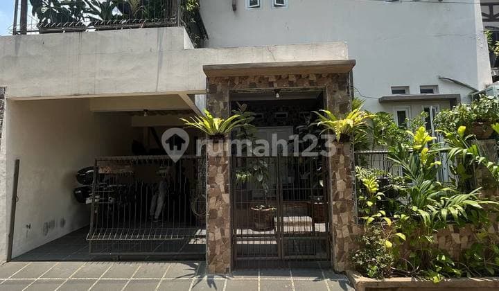 Rumah 2 Lantai, Modern, Siap Huni, Bebas Banjir, Jatibening (Ny)