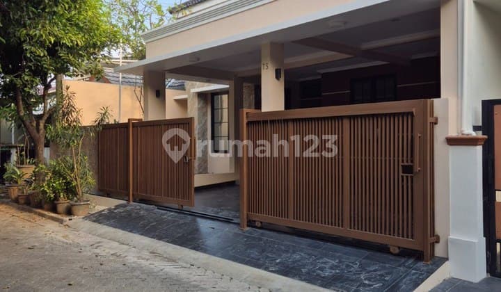 Rumah 2 Lantai Harga Murah di Kemang Pratama
