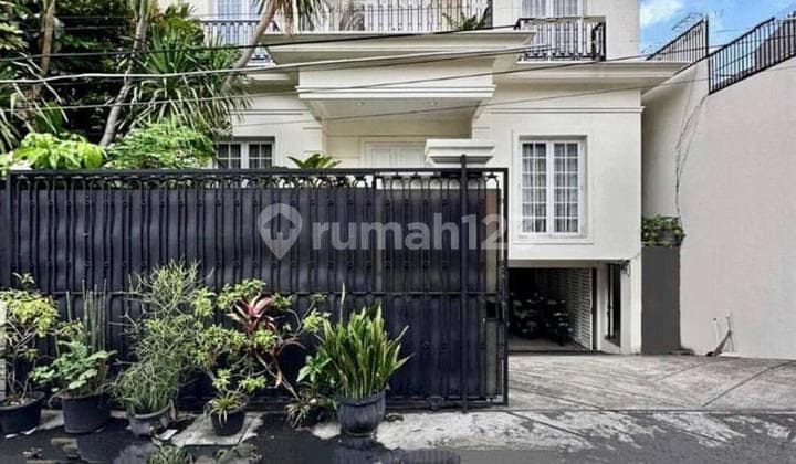 Luxury House at Affordable Price in Kebayoran