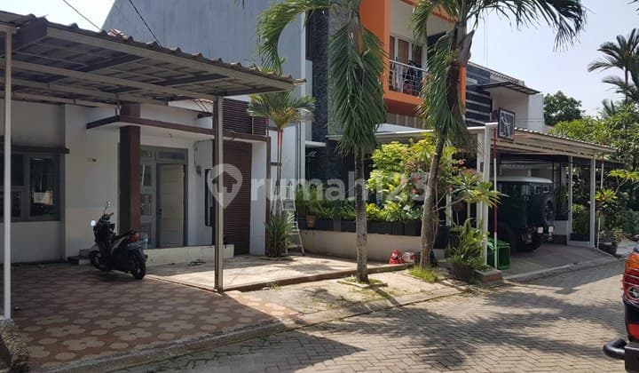 Minimalist House with Backyard in Kranggan, Jatisampurna, Bekasi