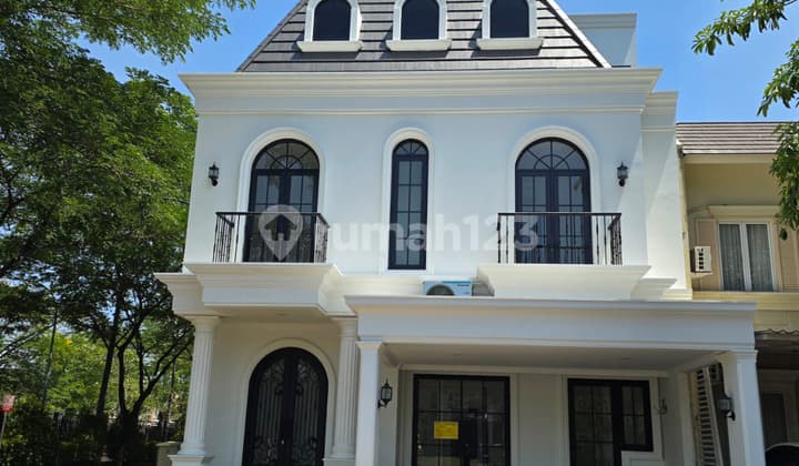 Hunian Mewah American Clascic di Cluster Assana, Vanya Park, Bsd