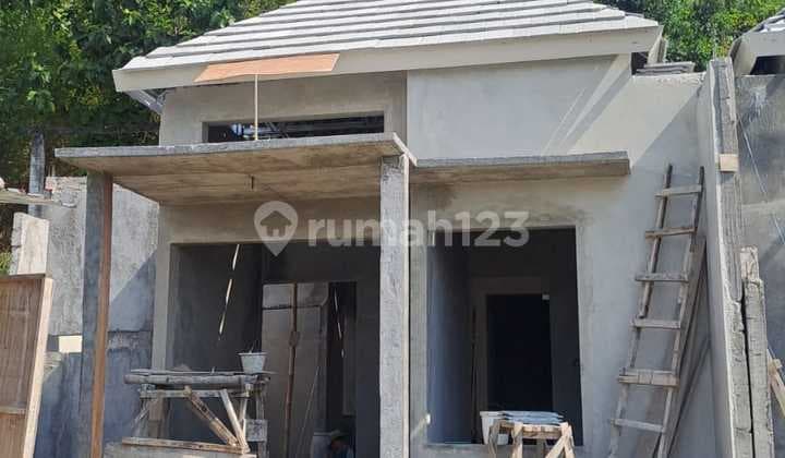 Super Affordable Exclusive Residence Only 400 Million in Rowosari Tembalang