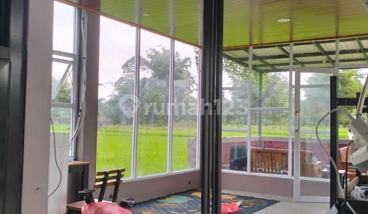 Cheap Land with Cafe Bonus, Ideal for Investment in Gunungpati