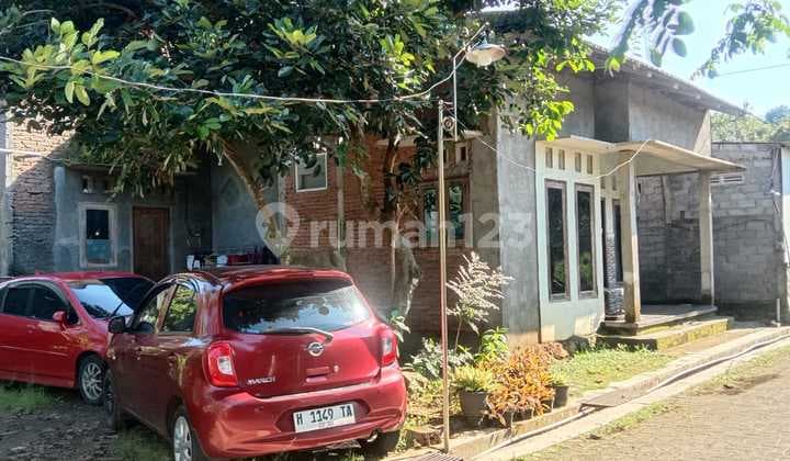 Dream Home Ready to Live In, Affordable in Pakintelan Gunungpati