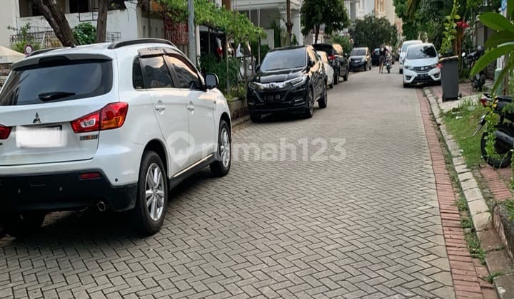 Rumah Pik Layar Permai Cluster Favorit