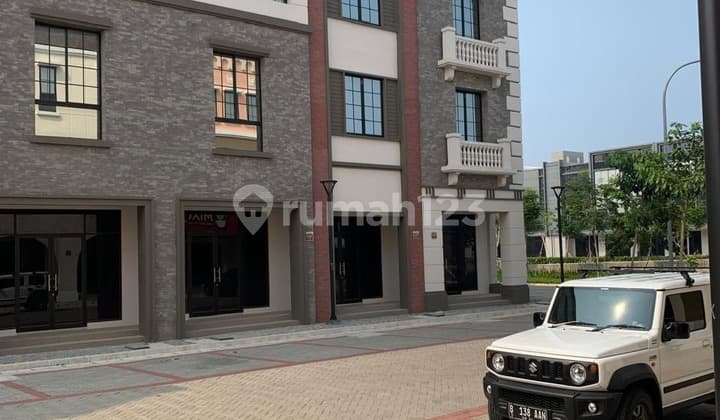 Disewakan Ruko Brand New Osaka Pik 2. 3 Lantai