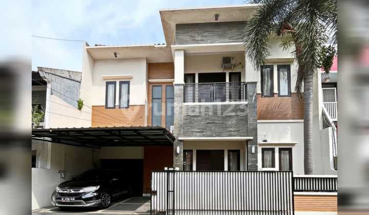 A Good Modern House Ready to Occupy in Rawamangun, East Jakarta