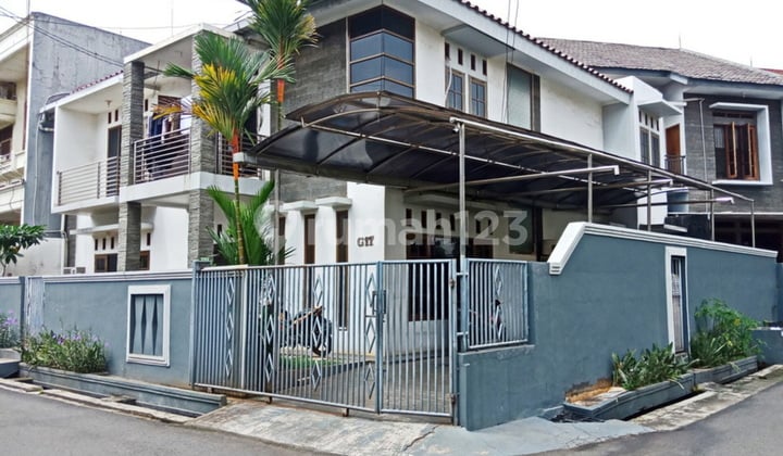 Good Modern House in Rawamangun, East Jakarta