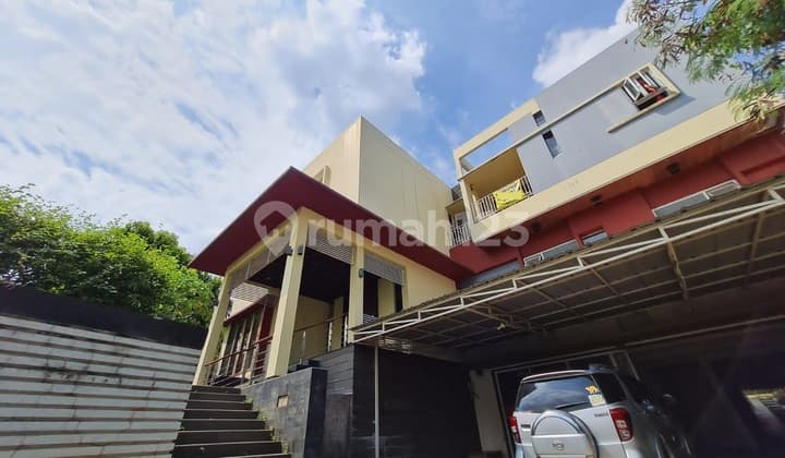 Rumah Mewah Harga Njop di Pondok Duta, Depok, Lt 1387m2