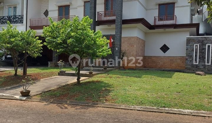 Rumah lux di kawasan exlusive Telaga Biru Alam Sutera