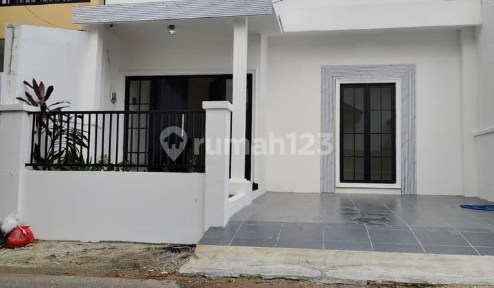 Rumah 1 Lantai Dekat Ke Pasar Dan Stasiun, Jalan Toll Di Bsd City