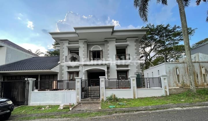 Rumah Bagus 2 Lantai di Citra Grand Cibubur