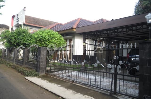 Turun Harga Rumah Besar di Yogyakarta