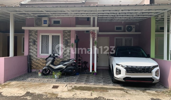 Rumah Minimalis 2 lantai di Jatiasih