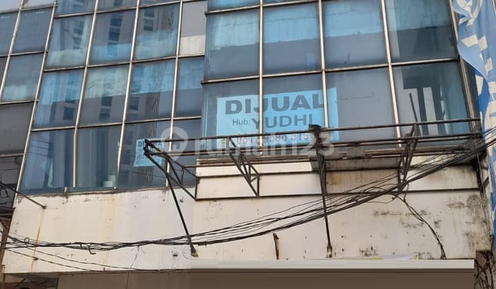 2 Ruko Gandeng di Bekasi Barat