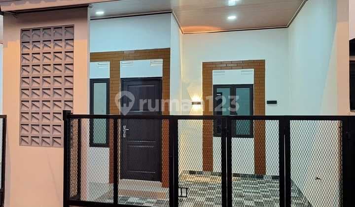 Rumah Minimalis di Dukuh Zamrud, Bekasi Timur