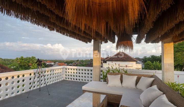 Stunning Modern Villa In Nusa Dua | Breathtaking Ocean & Mountain View