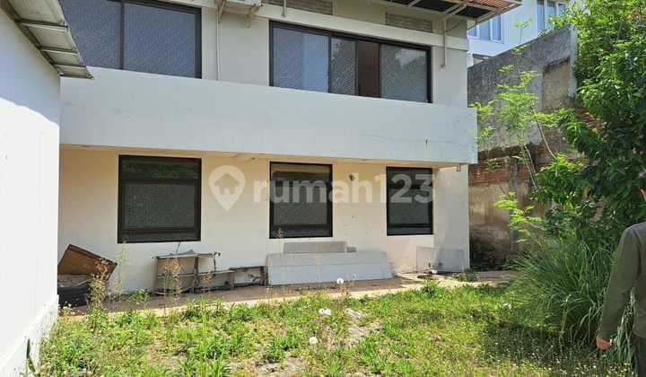 Jual Cepat Rumah Hitung Tanah Area:komp. Kota Baru Parahyangan Cluster Jingganagara