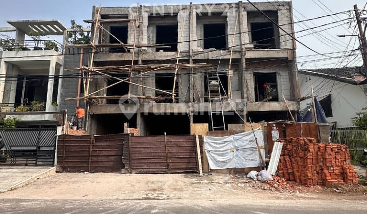 For Sale: West Tanjung Duren House, Strategic Location, Brand New!