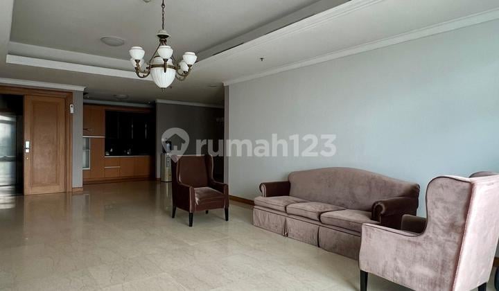 Apartement Grand Indonesia Kempinski 2 BR Semi Furnished Bagus