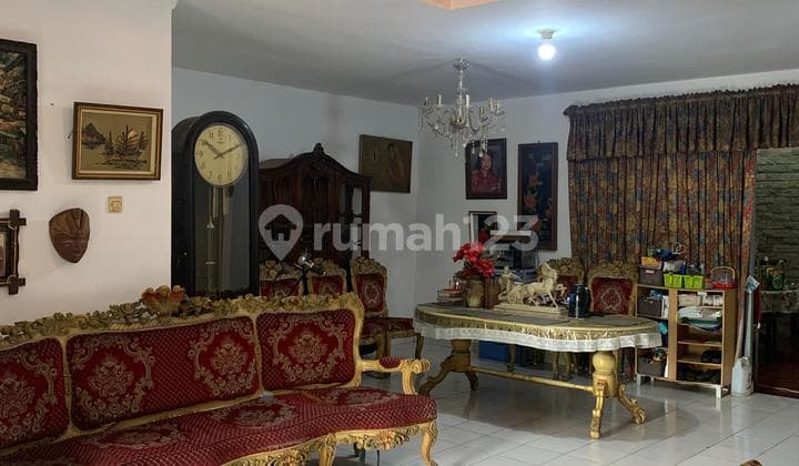 Rumah Dekat Akses KRL dalam Komplek Bintaro Sektor 5