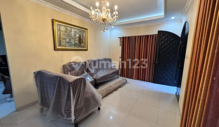 Rumah Bagus Siap Huni Dalam Perumahanbintaro Area Jakarta Selatan
