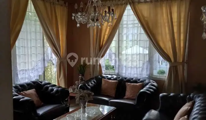 Rumah Hook 1 Lantai Dalam Perumahan Bintaro, Jakarta Selatan