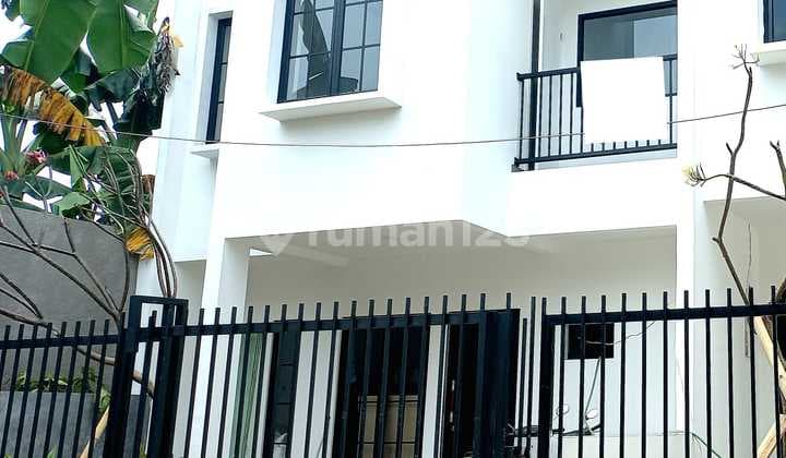 Rumah 2 Unit Berdampingan BrandNew Siap Huni di Bintaro Sektor 3A