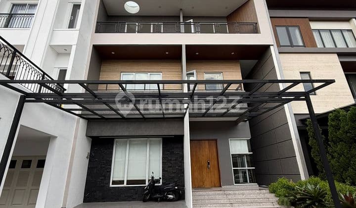 Brand New House in Alam Sutera, Area 200M, Neat, Ready to Occupy