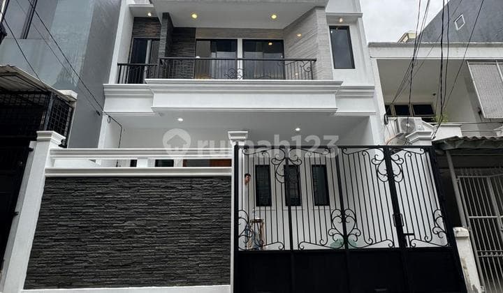 Rumah Muara Karang 8X15, Brand New, Rapi, Siap Huni