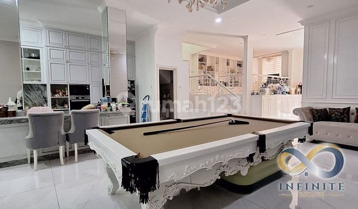 Katamaran Indah 8X25, Furnished, 2,5 Lantai, Bagus