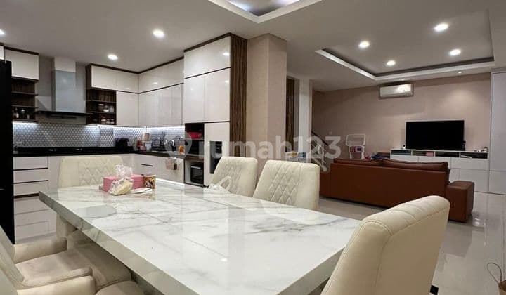 Termurah, Rumah Gading Serpong Serenade Lake 9x16, Renov, Furnish. Rapi