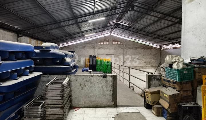 Gudang di Pergudangan Miami Luas 660M, Hoek, Siap Pakai