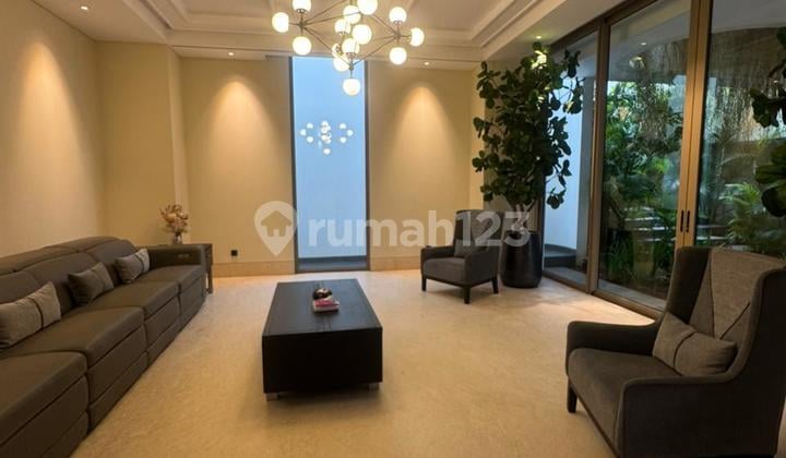Rumah Mewah di Kayara Pik, Luas 676M, Furnish, Siap Huni