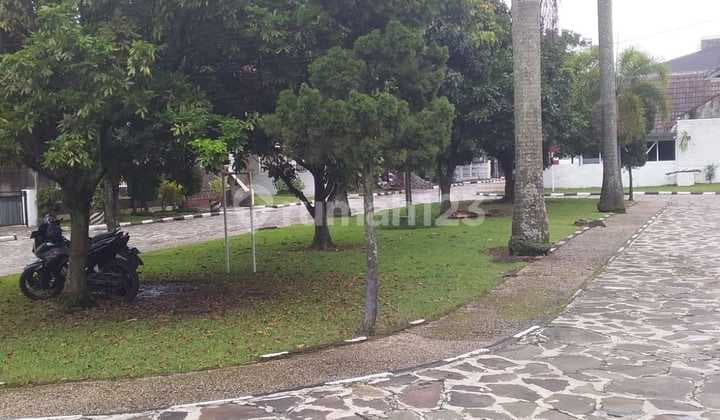 House in the Taman Permata Cipamokolan Complex, Bandung