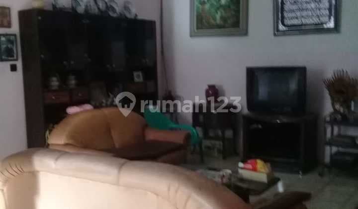 Rumah Di Jalan Adhiyaksa . Sukapura. Dayeuh Kolot