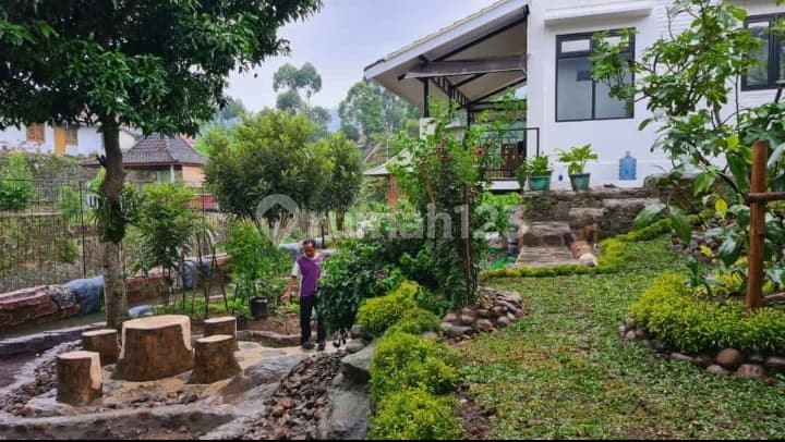 Villa Kayu Nyaman Ciwidey