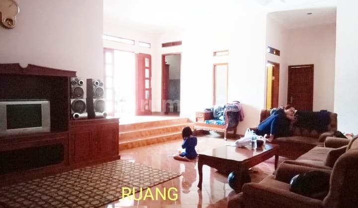 Rumah Nyaman di Katapang