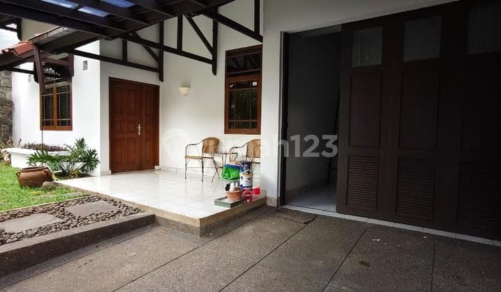 Rumah 2 Lantai di Jl Airbus Sayap Pasteur