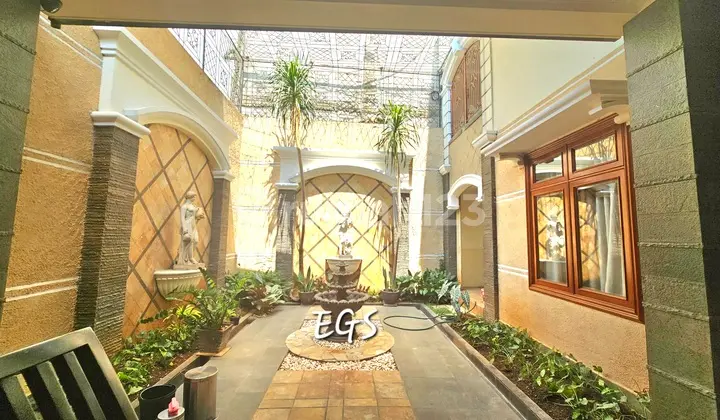 Luxury House Location Near Toll Exit, Fully Furnished Luxury.