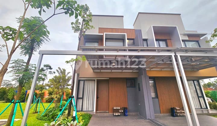 Rumah Termurah di Cbd Bsd , Baru, Living N Dining Super Luas. Layout Open N Homey. ******** Mall dan Exit Tol