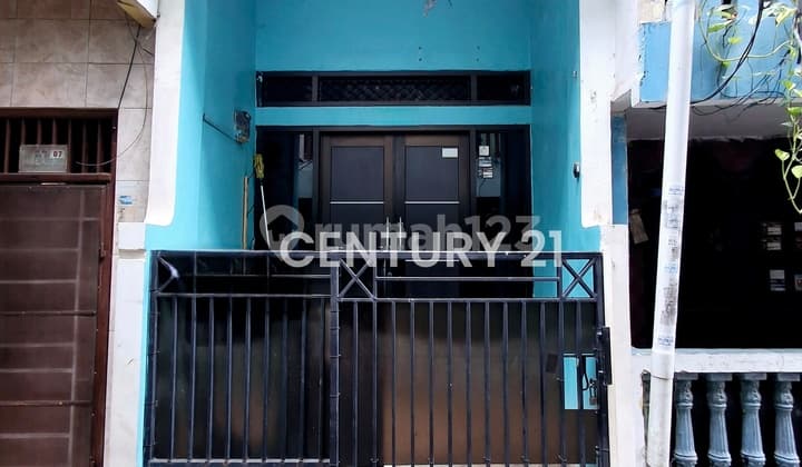 Beautiful 2-Story House in Johar Baru Central Jakarta