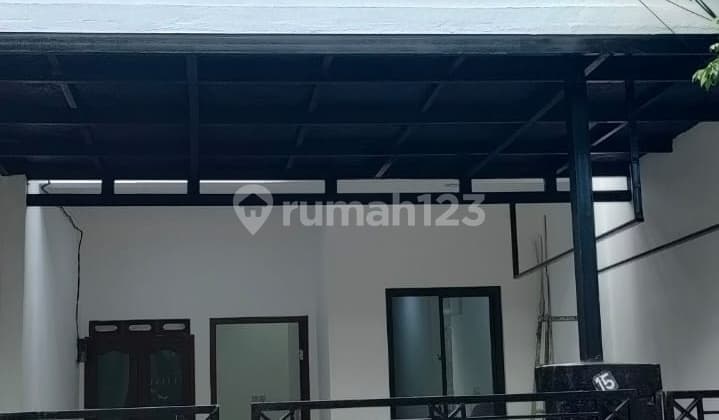 Dijual Rumah bagus di Kampung Ambon dekat Pulomas Jakarta Timur