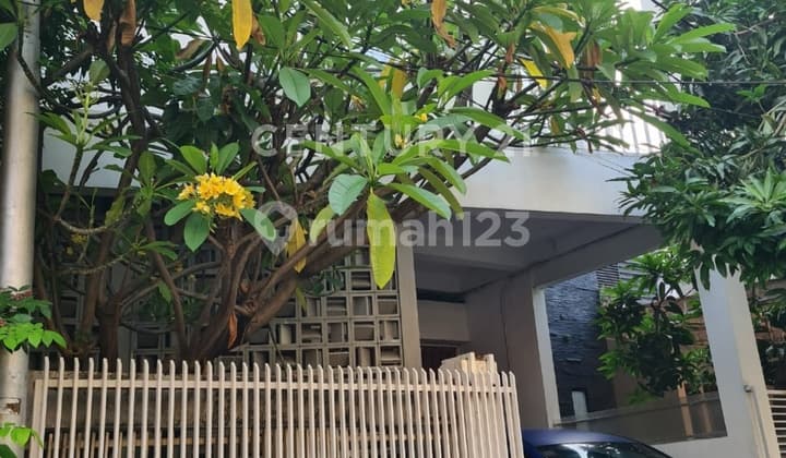 Rumah Modern Minimalis Di Cempaka Putih Jakarta Pusat
