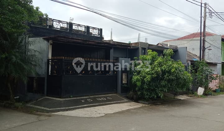 Brand New Minimalis, Dengan Lokasi Strategis Dijual Cepat