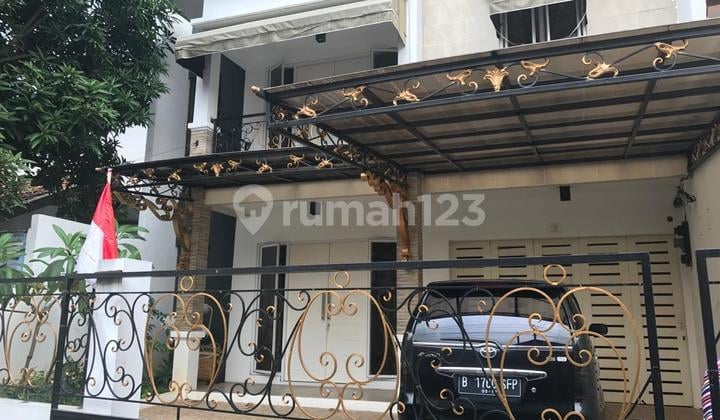 Brand New Minimalist in Tebet with Strategic Location For Rent, Fast