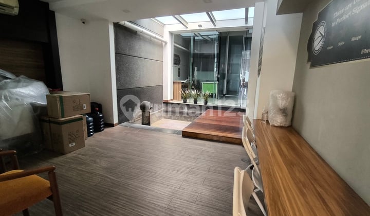 Ruko di Jl. Boulevard Raya, Klp. Gading Bar., Kec. Klp. Gading, Jkt Utara, Daerah Khusus Ibukota Jakarta, Tanjung Priok Semi Furnished
